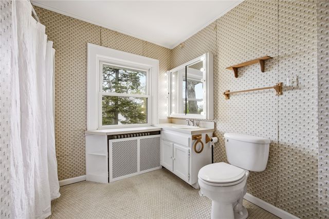 545 Knollwood Drive SE, Cedar Rapids, IA 52403