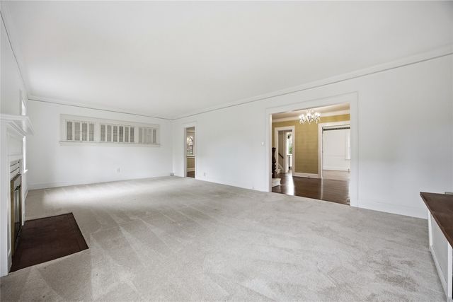 545 Knollwood Drive SE, Cedar Rapids, IA 52403