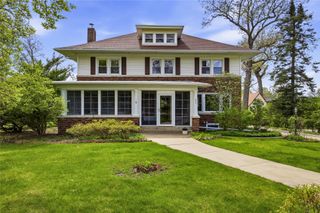 545 Knollwood Drive SE, Cedar Rapids, IA 52403