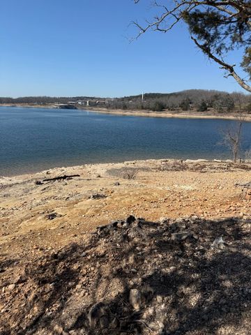 800 Compton Ridge Road, Branson, MO 65616