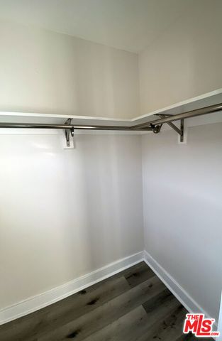 5528 Franklin Avenue, Los Angeles, CA 90027