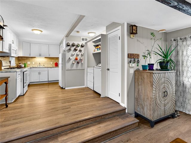 22 Mac Arthur Road, Greece, NY 14615