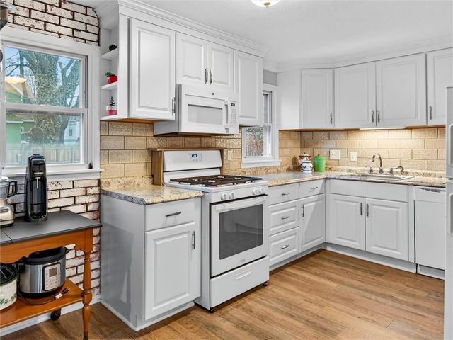 22 Mac Arthur Road, Greece, NY 14615