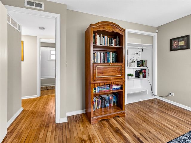 22 Mac Arthur Road, Greece, NY 14615