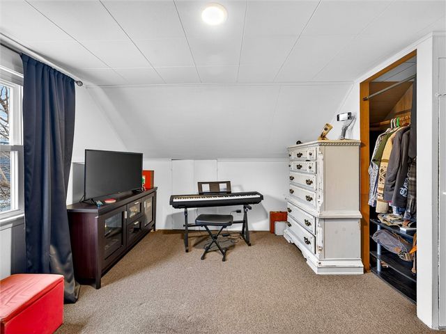 22 Mac Arthur Road, Greece, NY 14615