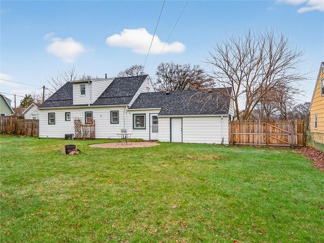 22 Mac Arthur Road, Greece, NY 14615