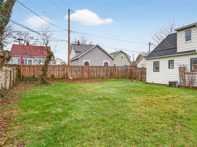 22 Mac Arthur Road, Greece, NY 14615