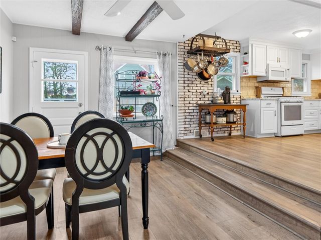 22 Mac Arthur Road, Greece, NY 14615