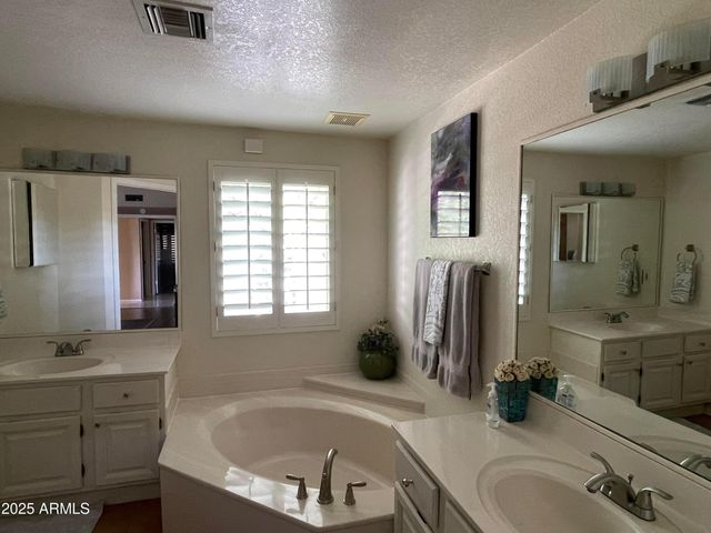 5521 E Paradise Drive, Scottsdale, AZ 85254