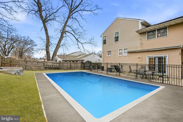 313 OGDEN STATION RD, Wenonah, NJ 08090