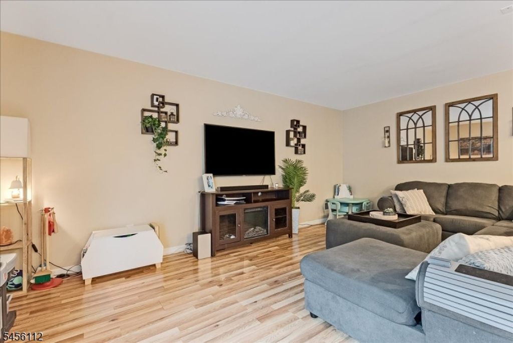 9 Ferndale Ln, Hardyston Twp., NJ 07419 — photo 4