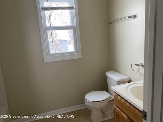 205 Hill Street, Lansing, MI 48912