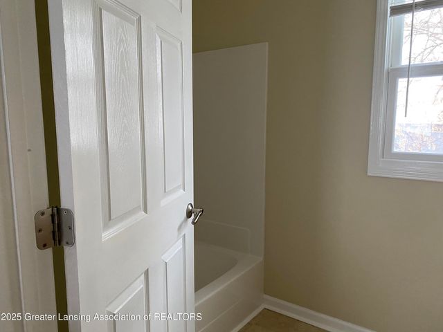 205 Hill Street, Lansing, MI 48912