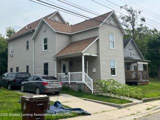 205 Hill Street, Lansing, MI 48912