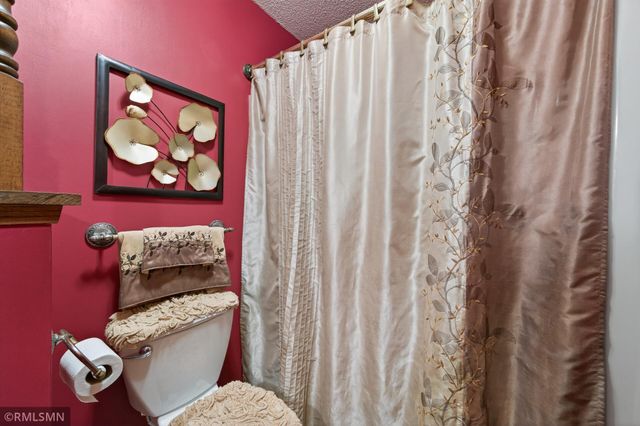 6323 Red Maple Lane, Lino Lakes, MN 55014