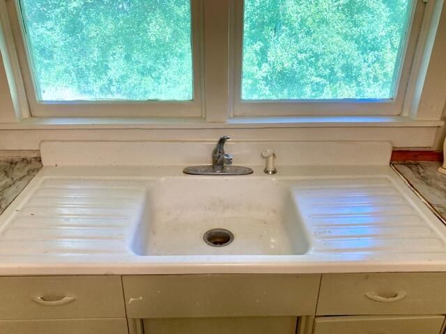 17 Nowling Drive, Defuniak Springs, FL 32433