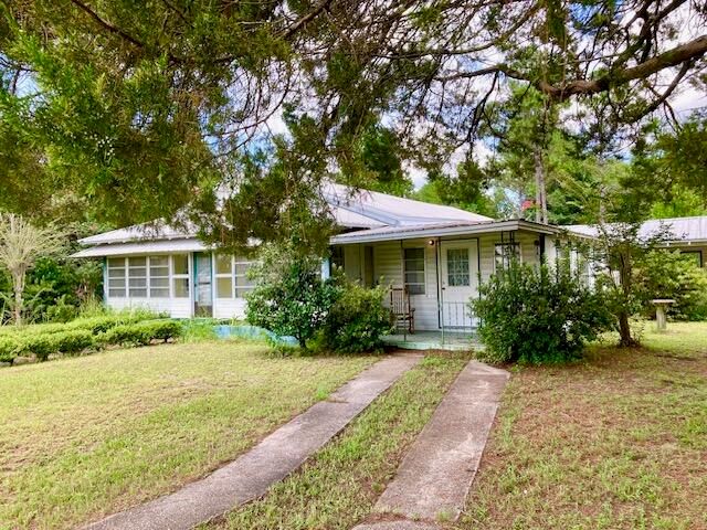 17 Nowling Drive, Defuniak Springs, FL 32433