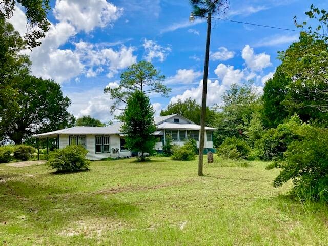 17 Nowling Drive, Defuniak Springs, FL 32433