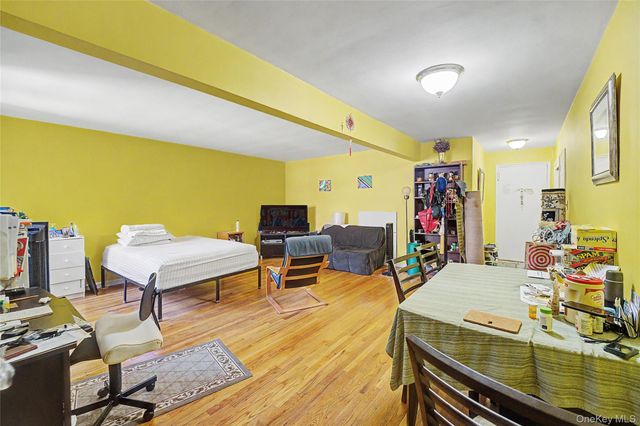 226-26 Union Turnpike 5J, Oakland Gardens, NY 11364
