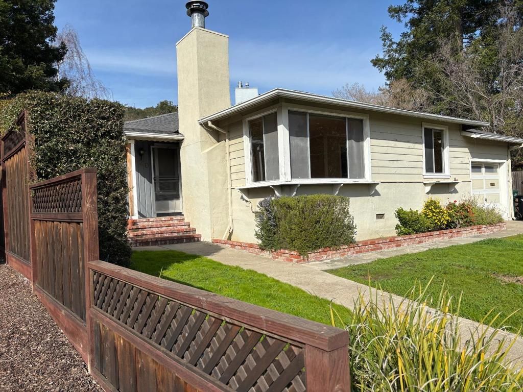 1720 Francis Court, Belmont, CA 94002