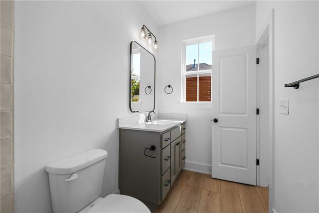 576 S Willow Avenue 2, Fayetteville, AR 72701