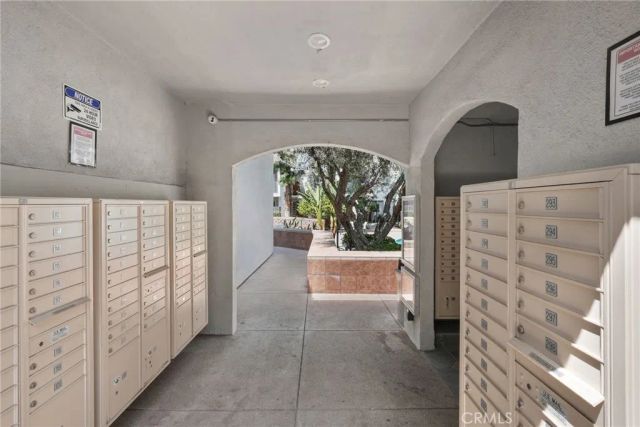 18645 Hatteras St 234, Tarzana, CA 91356