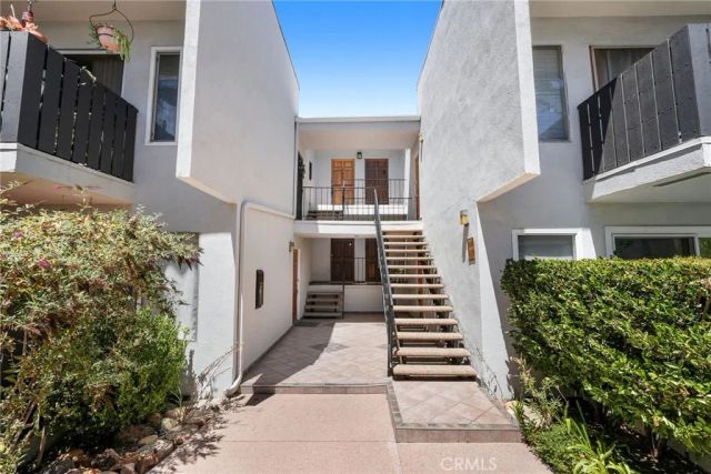18645 Hatteras St 234, Tarzana, CA 91356