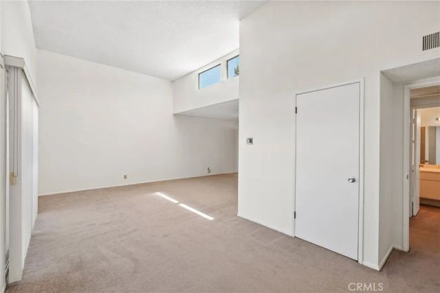 18645 Hatteras St 234, Tarzana, CA 91356
