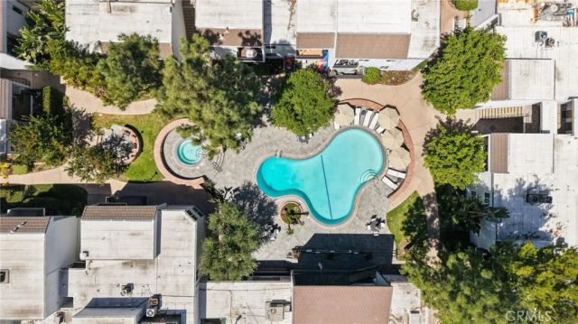 18645 Hatteras St 234, Tarzana, CA 91356
