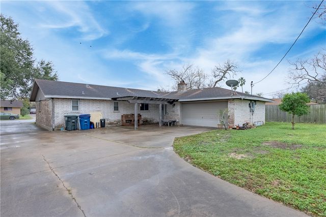 5417 Flynn Pkwy, Corpus Christi, TX 78411