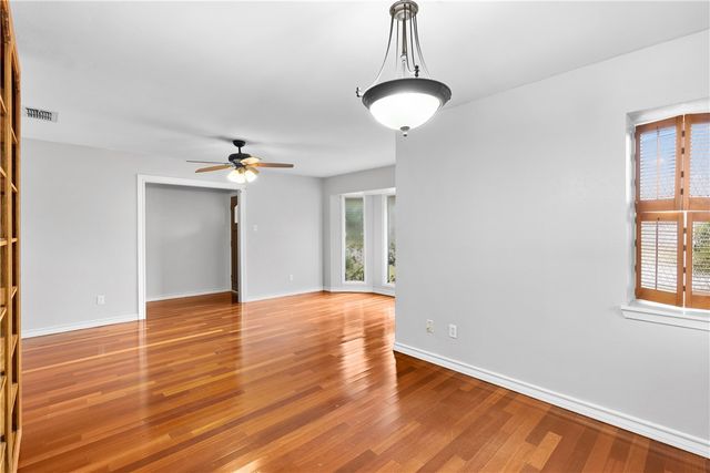 5417 Flynn Pkwy, Corpus Christi, TX 78411