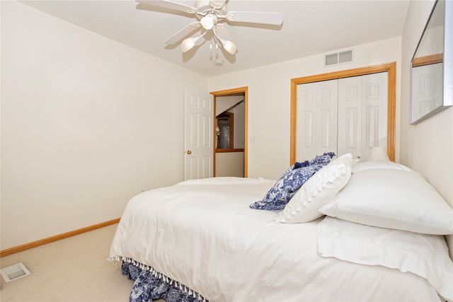 811 Burr Oaks Drive 703, West Des Moines, IA 50266