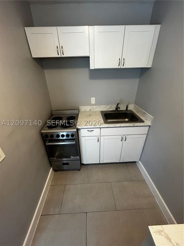 1140 NW 1st Pl 2, Miami, FL 33136