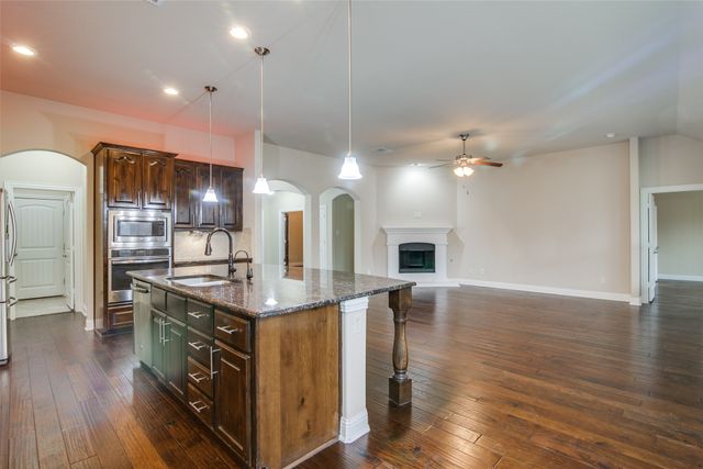 691 Kensington Place, Fate, TX 75189