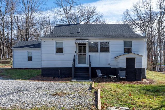 4770 New Walkertown Road, Walkertown, NC 27051