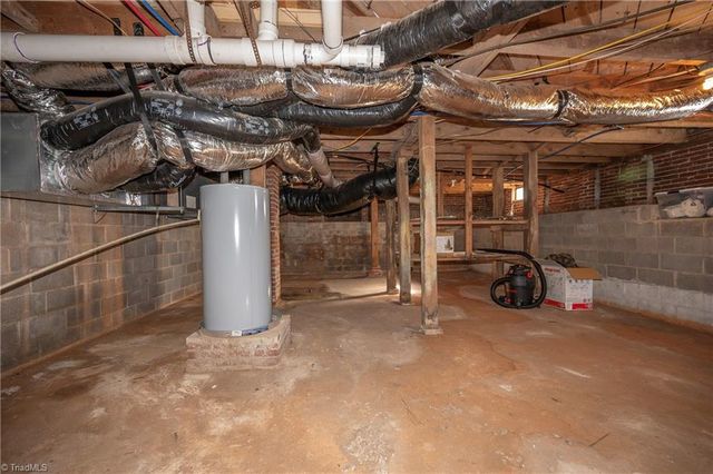 4770 New Walkertown Road, Walkertown, NC 27051