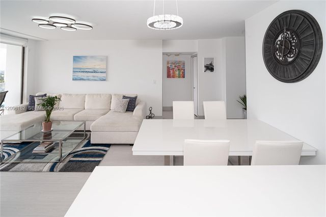 19707 Turnberry Way 18C, Aventura, FL 33180