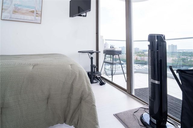 19707 Turnberry Way 18C, Aventura, FL 33180