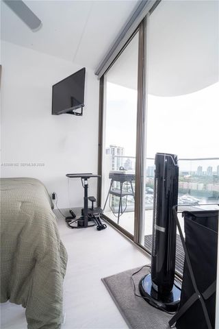 19707 Turnberry Way 18C, Aventura, FL 33180