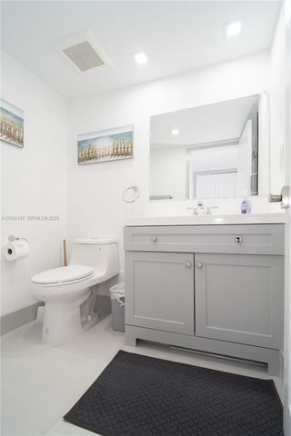 19707 Turnberry Way 18C, Aventura, FL 33180