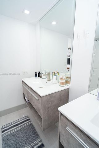 19707 Turnberry Way 18C, Aventura, FL 33180