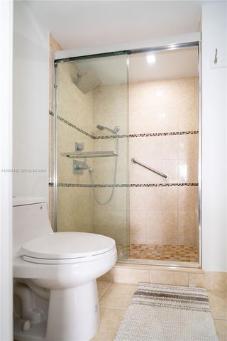 19707 Turnberry Way 18C, Aventura, FL 33180