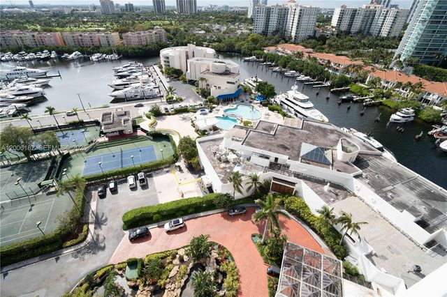 19707 Turnberry Way 18C, Aventura, FL 33180