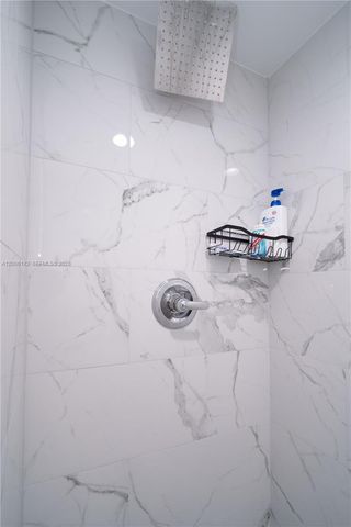 19707 Turnberry Way 18C, Aventura, FL 33180