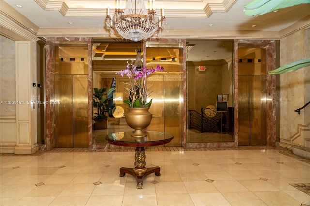 19707 Turnberry Way 18C, Aventura, FL 33180