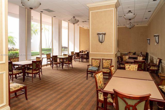 19707 Turnberry Way 18C, Aventura, FL 33180