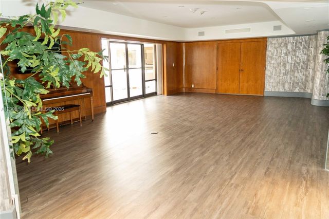 19707 Turnberry Way 18C, Aventura, FL 33180