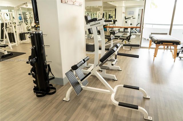 19707 Turnberry Way 18C, Aventura, FL 33180