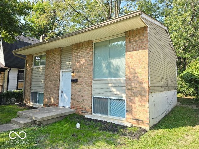 4050 Byram Avenue, Indianapolis, IN 46208