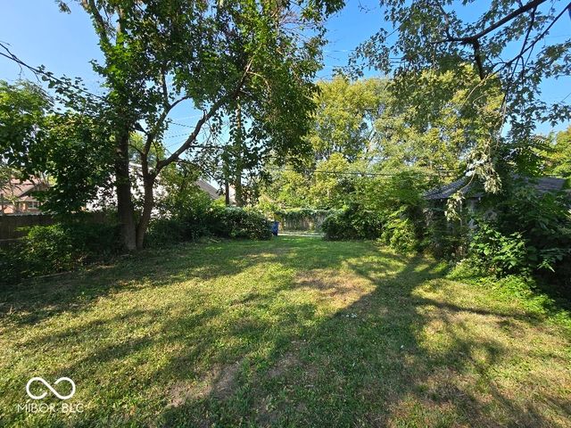 4050 Byram Avenue, Indianapolis, IN 46208